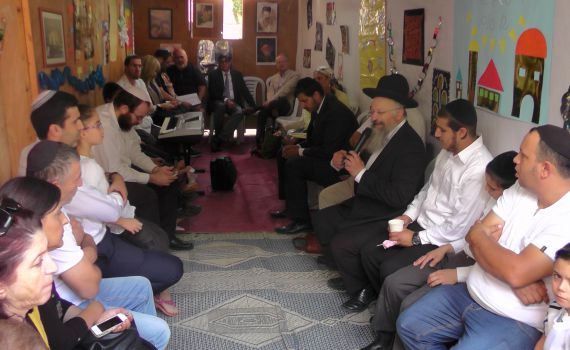 ח"כ שטבון אירח משפחות שכולות בסוכתו