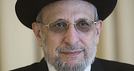 "לפסול השתתפות הרב רלב"ג בהצבעה במועצת"