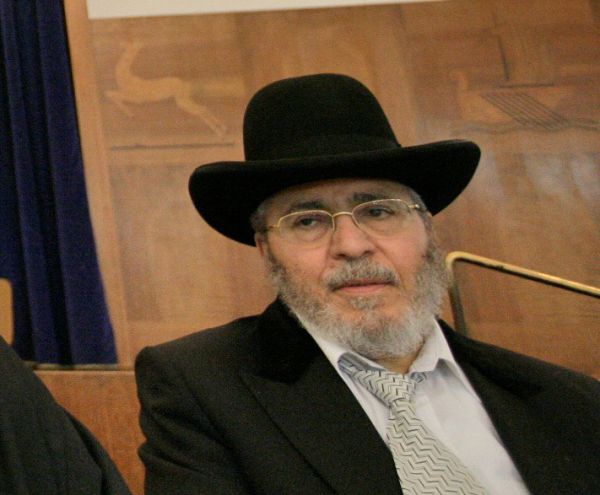 רבה של חיפה הרב שלמה שלוש מאושפז במצב קשה