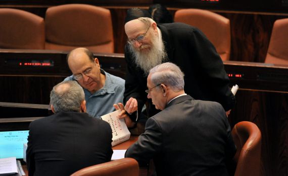 החרדים מבהירים לנתניהו כי הם אינם בכיס שלו