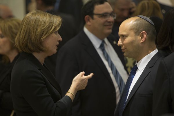 בנט ולבני מעלים את חוק הגיור להצבעה בממשלה