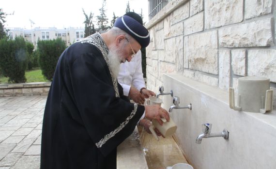 התעוררות: מעבירים את התמיכה לרב עמאר