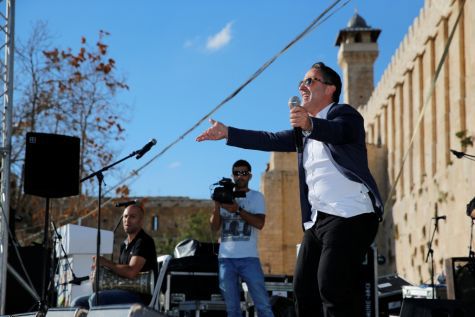 חול המועד: אלפים עושים את דרכם לחברון