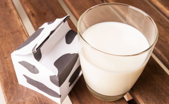 שו"ת מצולם: האם מותר לפתוח קרטון חלב בשבת?