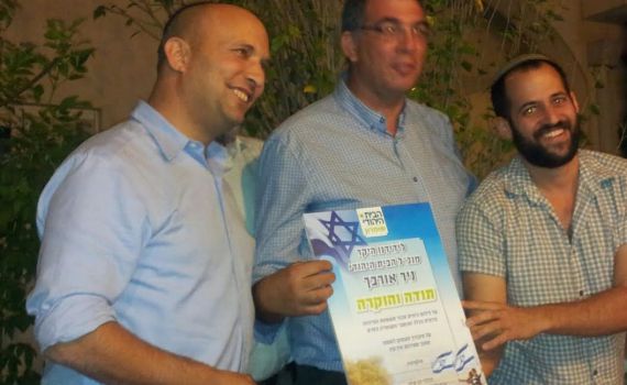 בנט: מאמין בזכותנו על הארץ מכוח התורה