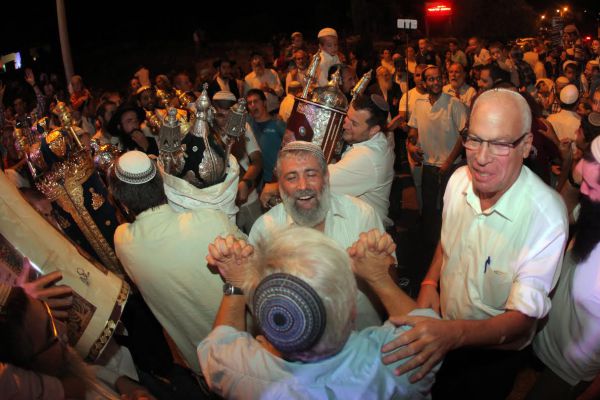 אורי אריאל מאיים בפרישה מהקואליציה: "די להקפאה"