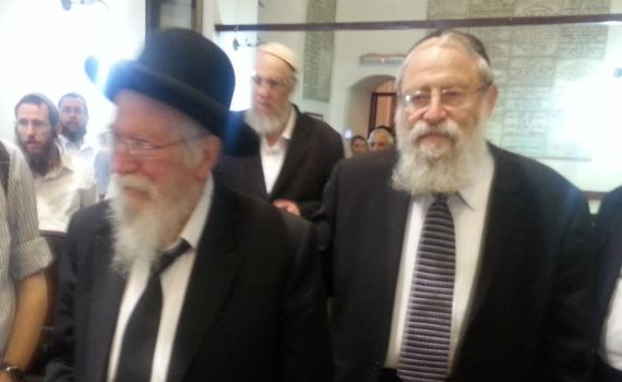 הפוסק החרדי: "הרב שטרן תלמיד חכם אמיתי"