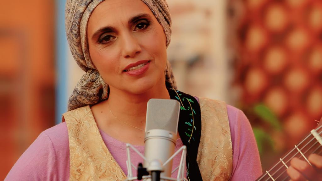 בתה של הזמרת ובנו של הרב הסרוג התחתנו