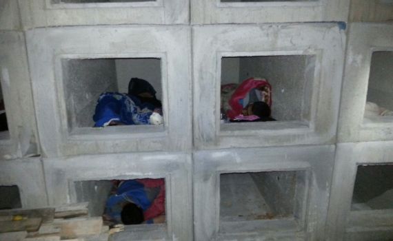 הזוי: השב"חים מתחבאים בתוך כוכי הקברים