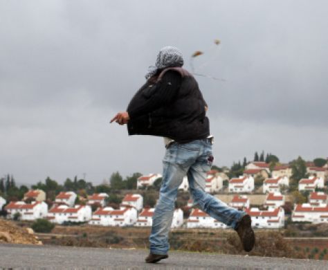 במהלך הטיול: תלמידות כיתה ו' נרגמו באבנים