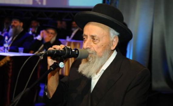 בגלל הממשלה שפוגעת באברכים יש גזירות קשות