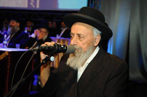 בגלל הממשלה שפוגעת באברכים יש גזירות קשות