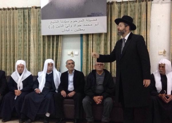 הרב לאו בניחום אבלים בבית ג'אן: "אחים אנחנו"