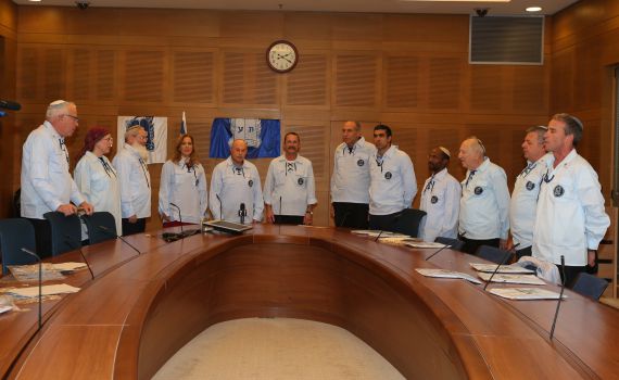 מפקד במשכן: הח"כים שרו את המנון בני עקיבא