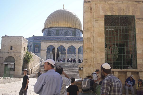 פעילי הר הבית מגיבים לרב אבינר: לעזוב את הגלותיות