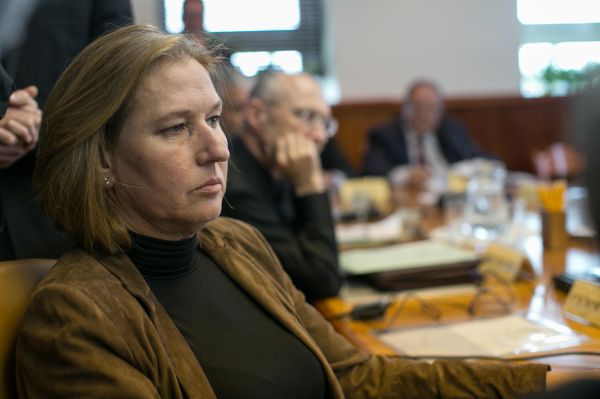 לבני: יכול להיות שנצביע נגד; שנתניהו יפטר אותנו