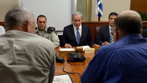 הפתרון של נתניהו לטרור: קידום הריסת בתי מחבלים