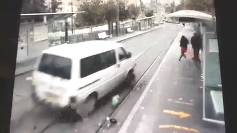 מצמרר: צפו ברגע הדריסה בירושלים