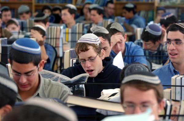 שו"ת: איך מחברים את הנוער ללימוד גמרא?