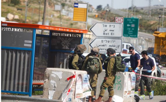 הנהגים הערבים שובתים; המתנחלים נפגעים