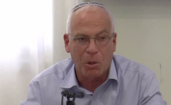 חברי מרכז תקומה לאורי אריאל: אל תכנע לבנט