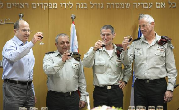 חילופים במטכ"ל: גולן במקום אייזנקוט