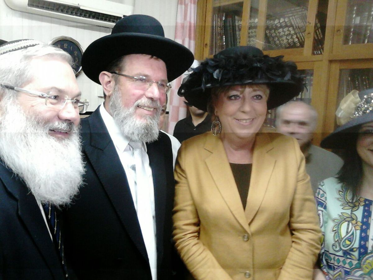 הרב קלמן בר הוכתר הערב לתפקיד רב העיר נתניה