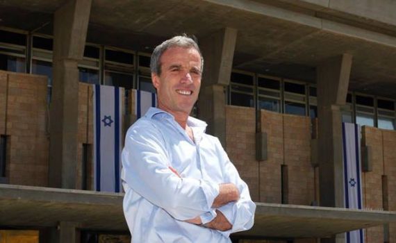 שטרן נגד בנט: לא שינה מספיק בנושאי דת ומדינה