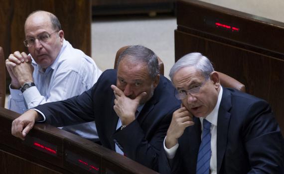 בליכוד נערכים לקואליציה של 61; נתניהו שר החוץ