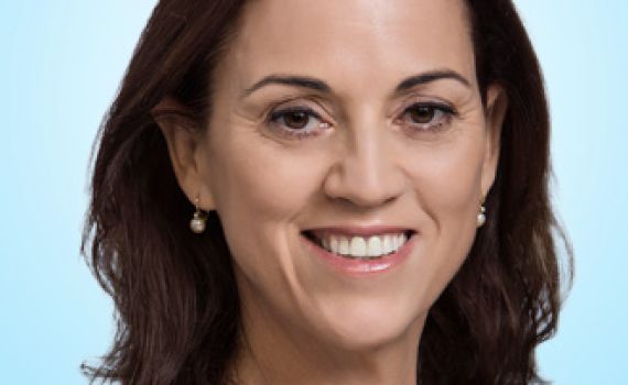 בגלל כסף: קלדרון מאשימה את הרב לאו בחילול השם