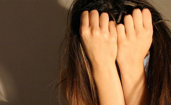 פסק-דין: תופרד מילדיה כי הסתובבה בלבוש חשוף