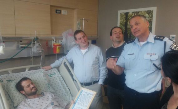 מצדיעים לגיבור: הוקרה לאזרח שנאבק במחבל