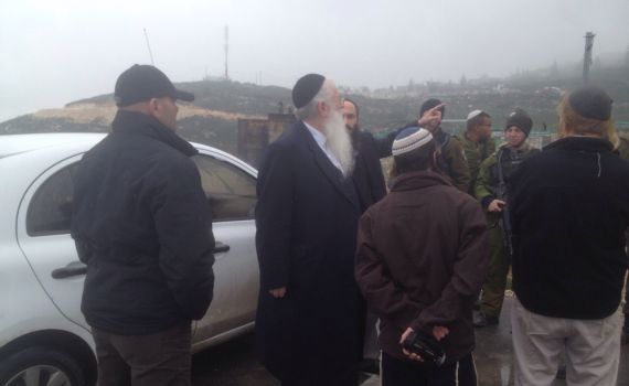 שוטרים מנעו מח"כ מאיר פרוש להיכנס לישיבה