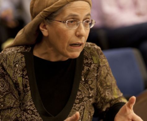 סטרוק עוקצת: "אצלנו אין דילים ומפקדי ארגזים"