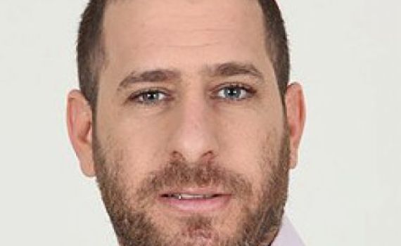 חנוך דאום מצטרף לרדיו 'גלי ישראל'