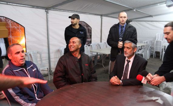 'לפני שמטפלים בסלולאר צריך לטפל באנשים'