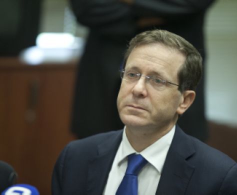 היום הפריימריז בעבודה: יחימוביץ' נגד כבל