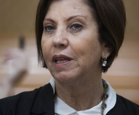 "האחרונה שיכולה להטיף לי על ציונות"