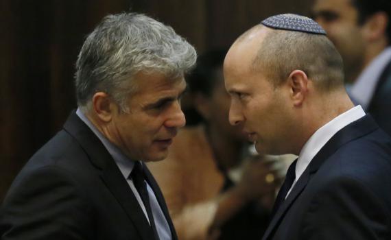 "דואג לסקטורים": התנגשות נוספת בין לפיד ובנט