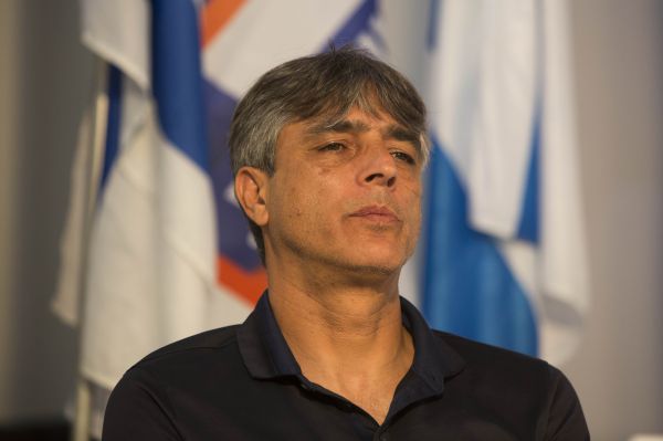 "ההתקפות על שריון אוחנה – צרות עין וקנאה"