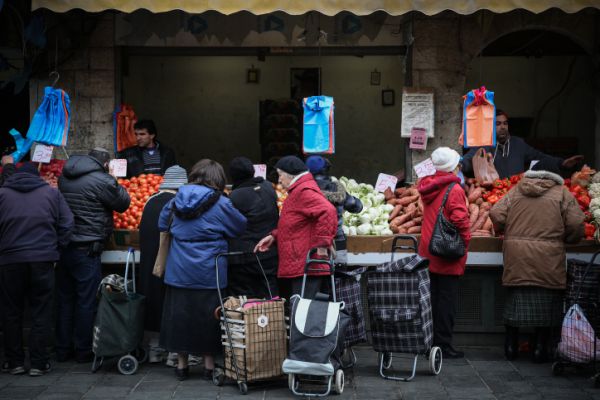 מתכוננים לשלג: הירושלמים מרוקנים את המדפים