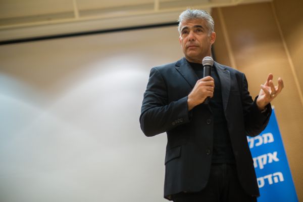 יש עתיד: "האחים של בנט יוצאים מהארון"