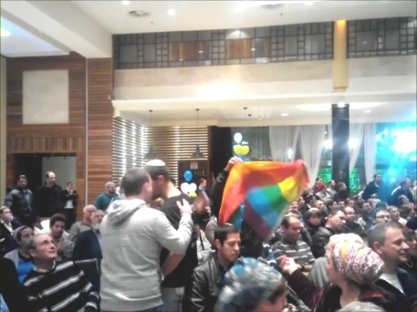 צפו: כך פוצץ כנס הבית היהודי בחיפה