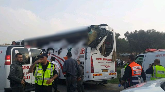 תאונה קשה בצומת להבים בנגב: 8 בדואיות נהרגו