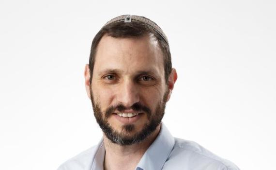 עמיטל בראלי לאורי אריאל: "הפסק לקרוא ליריקות גשם"