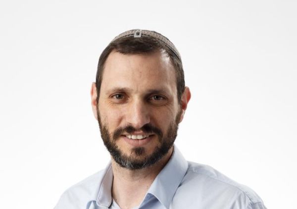 עמיטל בראלי לאורי אריאל: "הפסק לקרוא ליריקות גשם"