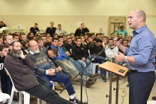 בנט נגד הליכוד: "הצבענו ליכוד וקיבלנו התנתקות"