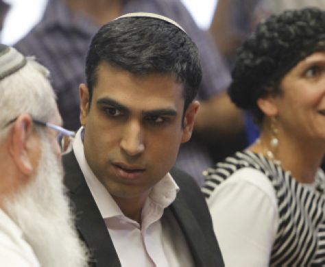 "בניגוד אליו, לא פגעתי בעולם התורה"