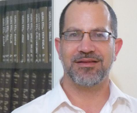 הציבור שבשמו מדבר הרב אפרתי הוא קטן ומצומצם