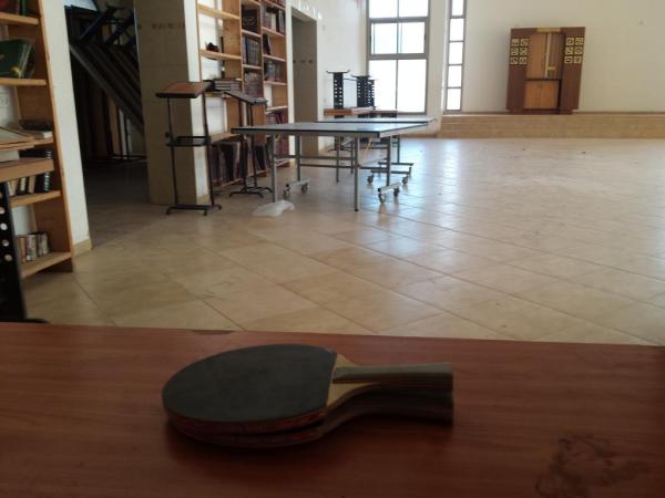 הצצה ל'עוד יוסף חי': הכיתות הפכו לחדרי שינה